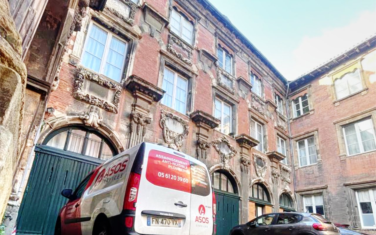 Réhabilitation de colonne et canalisation au prestigieux Hôtel de Pierre - 1
