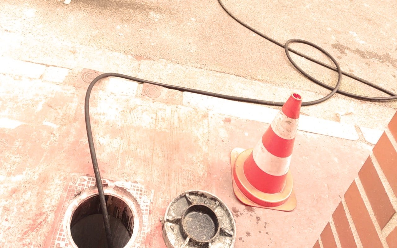 Chantier de curage et d'inspection vidéo pour le diagnostic d'un réseau EU - 3