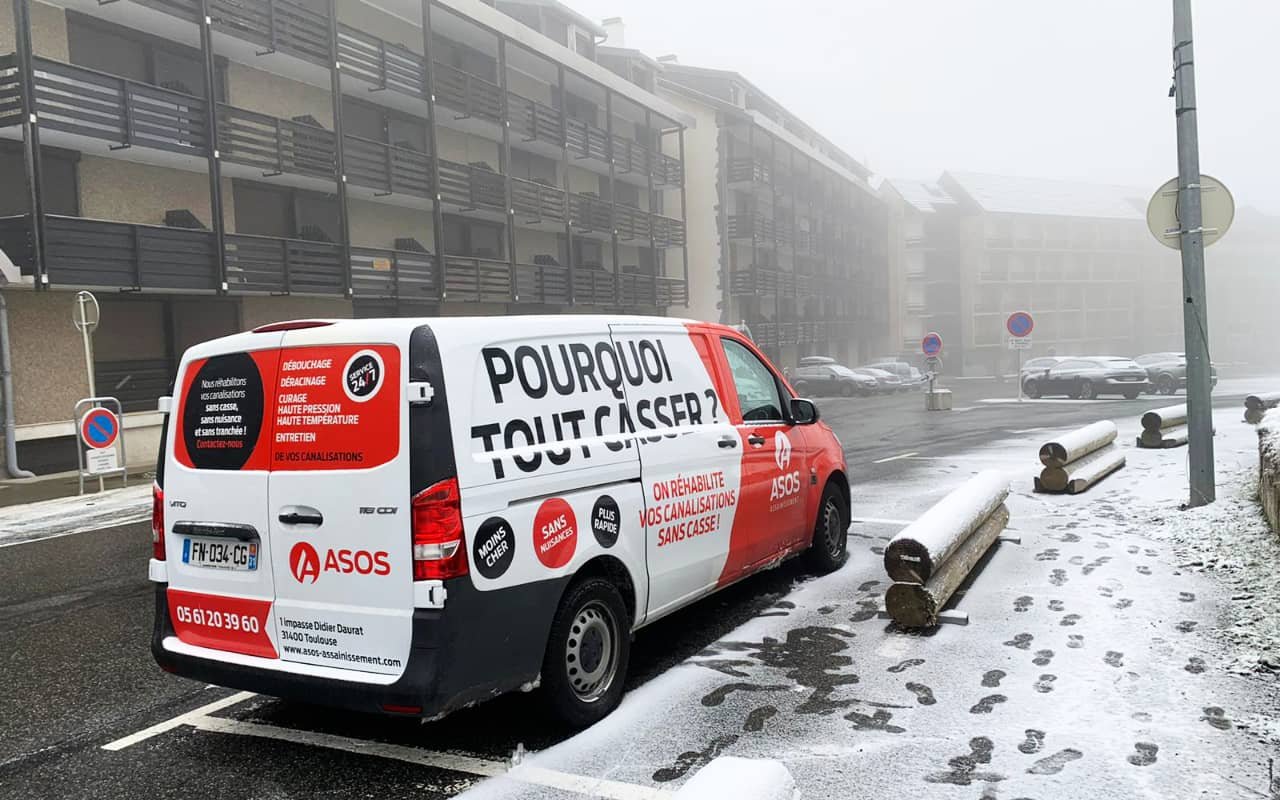 Rénovation par chemisage d'une colonne en R+9 à Saint-Lary